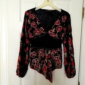 Hazel Women Dressy Top Black Floral Sz S GORGEOUS!